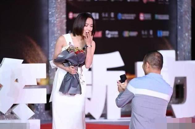 王珞丹被疯狂粉丝求婚:哪个明星的粉丝疯狂到你无法想象？