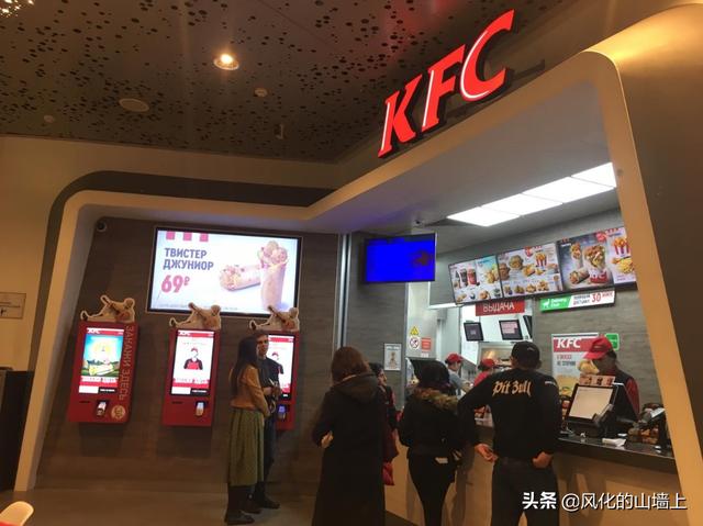 俄科蒙多尔犬雪地拍写真:芬兰历史上与俄罗斯的关系是怎样的？