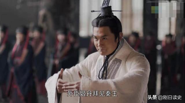 樊於期读音:荆轲刺秦王，樊于期为何主动献出自己的头颅？他不怕死吗？