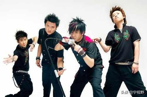 石醒宇:有哪些你曾经喜欢过的乐队，但已经解散许久？