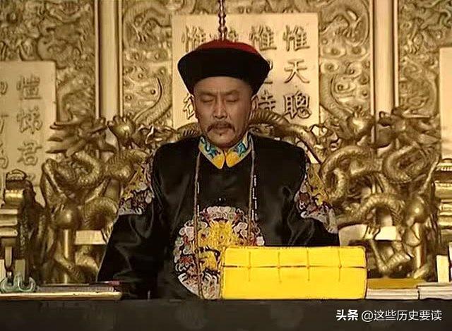 葵酉之变:插在故宫“隆宗门”匾额上的箭头，为何嘉庆帝不许拔？