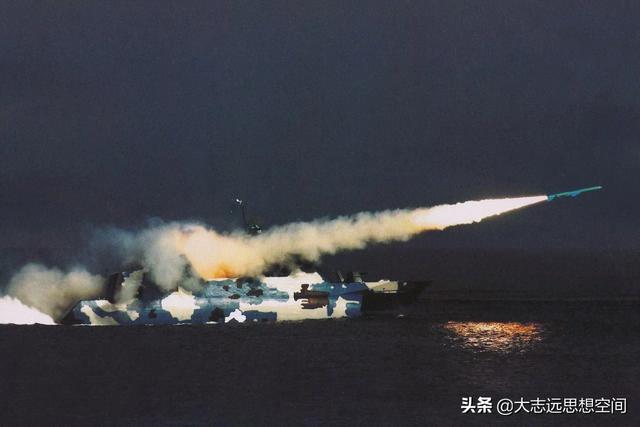 022型导弹快艇，曾是近海防御支柱之一，为何却很快遭到淘汰？