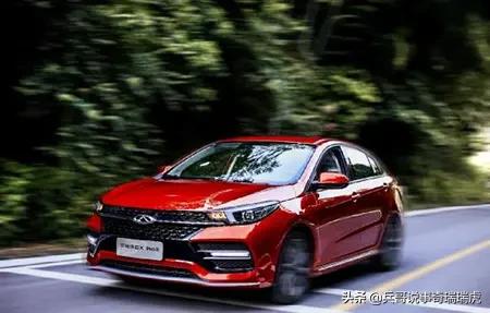 准备买车,十万左右,买什么小轿车车比较好？可推介的国产车和合资车优缺点都在哪里？