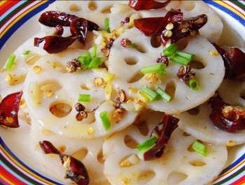 中秋节适合做的家常菜有哪些，中秋节家庭聚餐，你家必做的一道菜是什么？