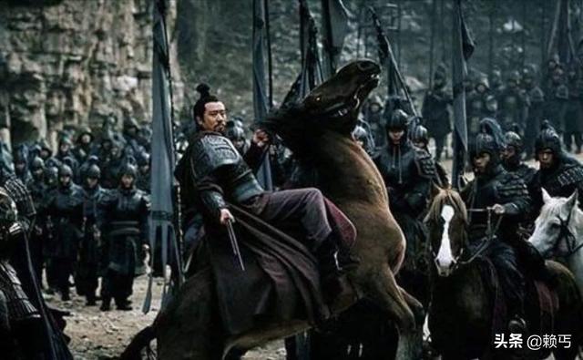 职场中怎样才能当上领导？