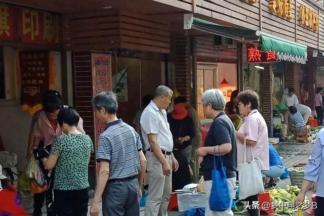 如何开一个小超市创业？开超市真的能保本赚钱吗？