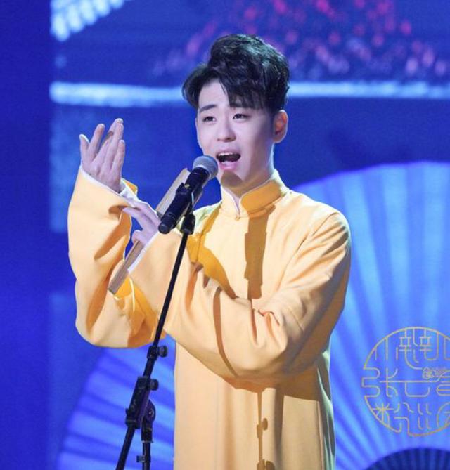 曝张云雷演出恢复:张云雷身体里的钢板都取出来后能恢复好吗