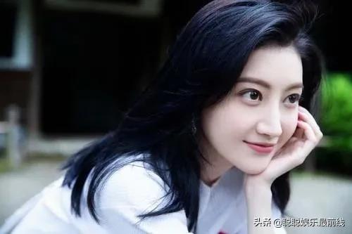 景甜他老公是谁:景甜和江疏影哪一个更优雅，哪一个更有味道