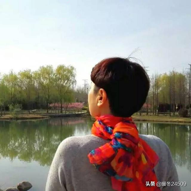 50岁左右的女人用什么微信头像既不失端庄又显得可爱