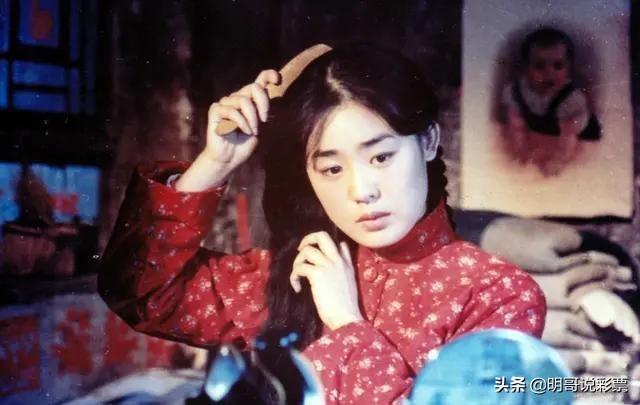 赵式芝与杨如芯:电影《牧马人》中，富二代许灵均为什么会爱上乡村女孩李秀芝？