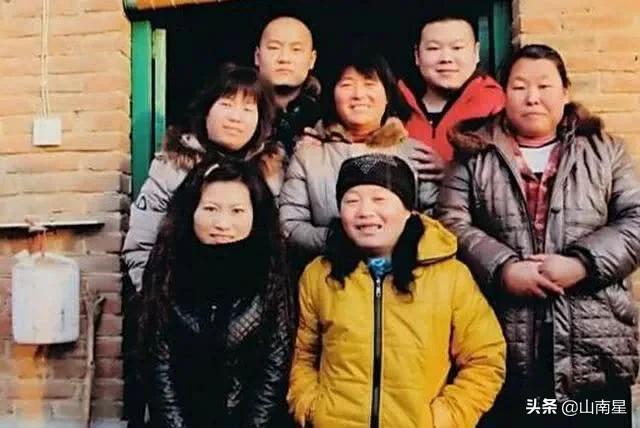 郑矾身价多少钱:许家印曾身价2500亿，按如今恒大的情况，他身价多少？