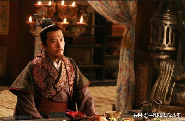 风声传奇顾绍廉的妻子:许某某半夜杀人，那个三点多出现在地下车库的半身人是他同伙吗？