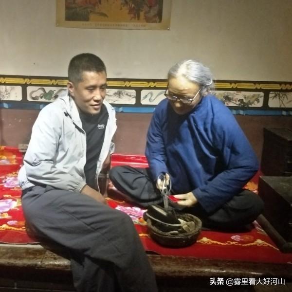人在最无助最低落的时候怎么办？