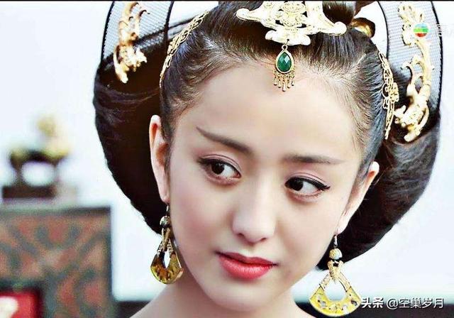请问大家有没有眼神勾人的图片,一直没懂勾人是什么意思？