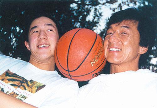 房祖名张默:房祖名与张默到底有多像？