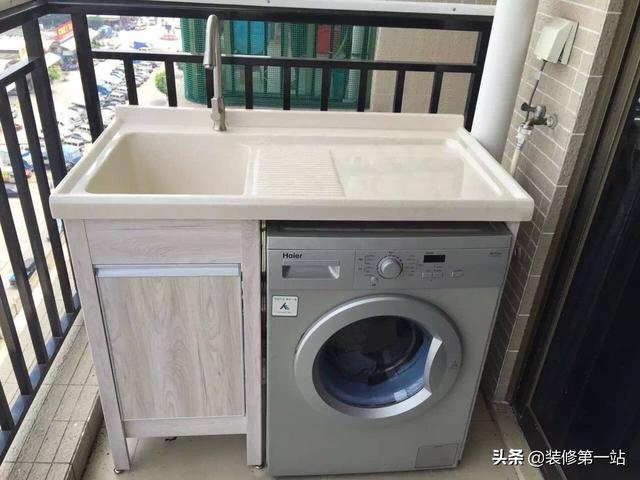 “洗烘一体洗衣机”与“洗衣机+干衣机”组合相比有何优缺点？