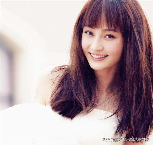 姚笛打胎:网传姚笛探班文章，手上婚戒已不见，你会支持姚笛文章复合吗？