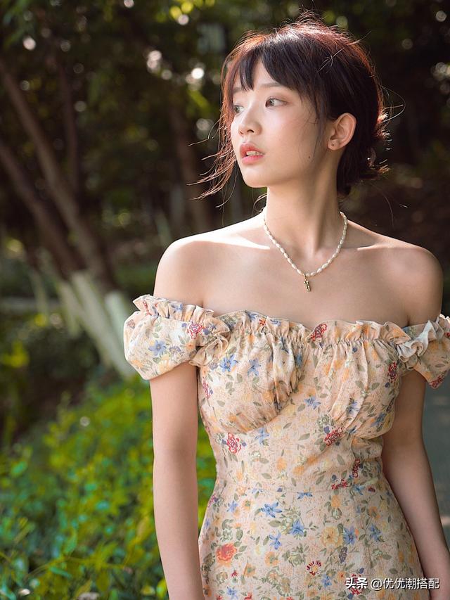 <a href=https://maguai.com/list/50-0-0.html target=_blank class=infotextkey>时尚</a>连衣裙气质潮:连衣裙怎么搭配减龄又好看？(减龄穿什么裙子好看)