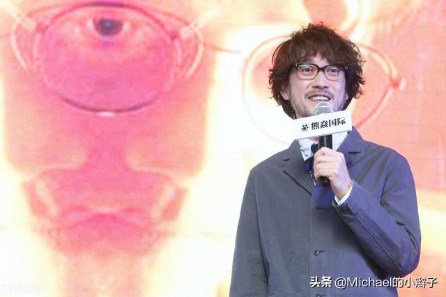 寂寞轰炸:如何评价周传雄的唱功和音乐？