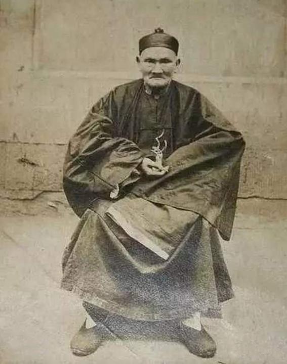 1927年,四川军阀杨森发现250岁长寿老人,是否真的存在？