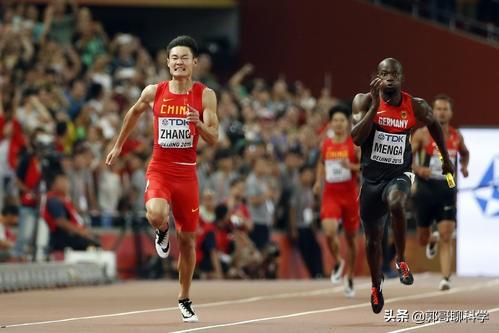 诺奖得主罗默:为什么会有光速不变的定理？是因为移动者时间会膨胀吗？
