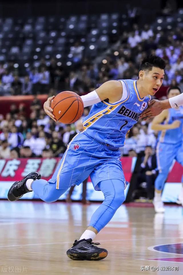 首钢官宣 因林书豪想征战nba而不再续约 他还能打nba吗 头条问答