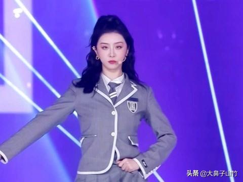 赵小棠道歉:赵小棠贬低国产牙膏，吐槽对方不是“爱马仕”，你有何看法？