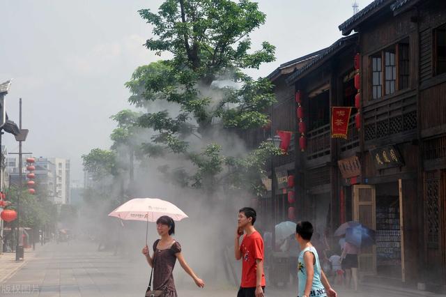 在中国，哪个省份夏天热到怀疑人生？