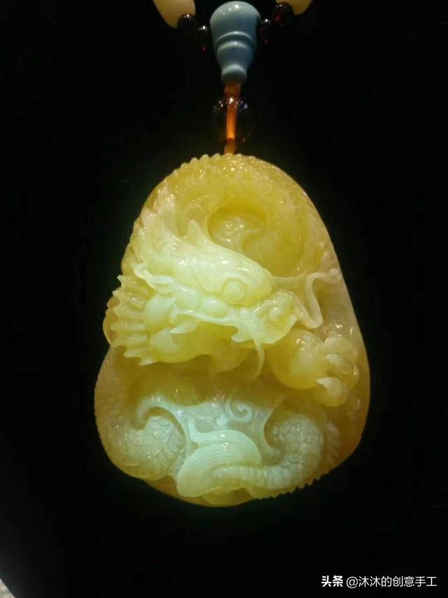 佩戴蓝宝石的神奇功效,蓝宝石和蓝色宝石的区别是什么？