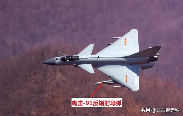 头条问答 - 歼10c和歼轰7a载弹量都是7吨,为什么歼10对地打击能力弱?