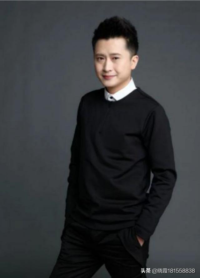 撒贝宁照片:撒贝宁李白喜提双胞胎，你家几个孩子，过的怎么样？