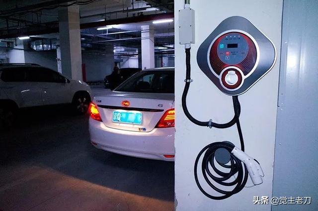 电动汽车充电宝，你们见过最搞笑的电动汽车充电方式是什么