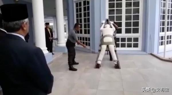 新加坡鞭刑:新加坡女子犯罪要鞭刑吗？