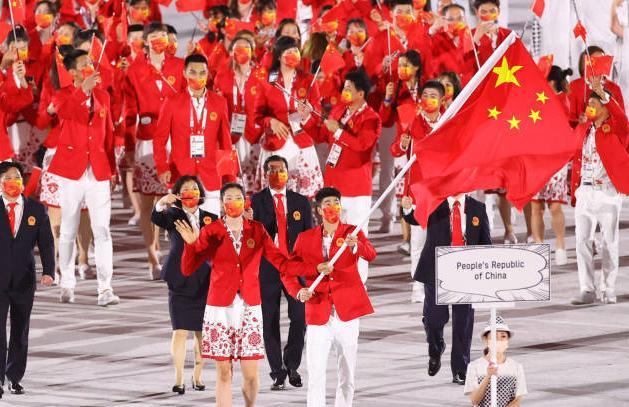 求欢小女子:女人想抱你的表现有哪些？