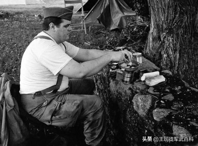 百万藏獒成火锅食材:部队火锅真是用美军的剩菜做的吗？