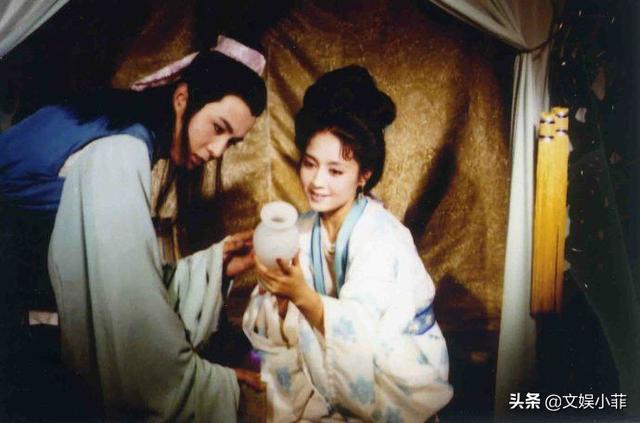 薛宝钗扮演者:如何评价在老版《红楼梦》中，贾环、薛宝琴、李纨的扮演者