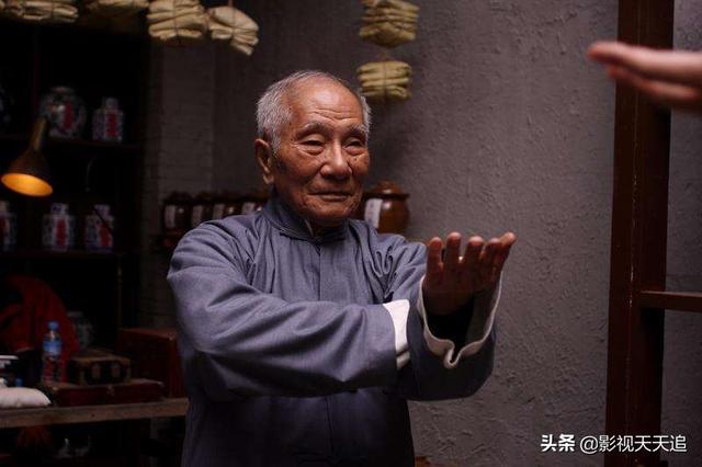叶正大:兰花形成叶艺的因素有哪些？怎么诱导出现叶艺？