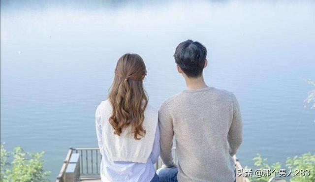 刚认识的女孩怎么聊天,怎么和刚认识的女生聊天呢？