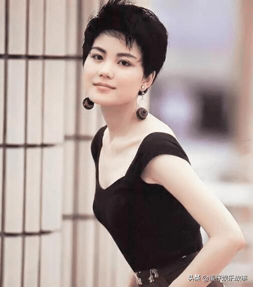 王菲尘埃:为什么天后王菲的娱乐新闻很少？