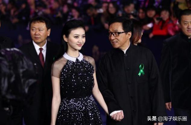 景甜背景:景甜顺风顺水的背后，到底藏着怎样的深厚背景？