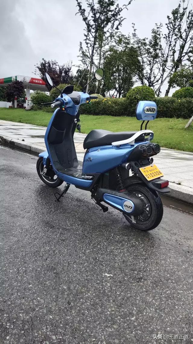 电动车哪个牌子好最近想要入手一台小牛雅迪松吉小刀预算2500左右