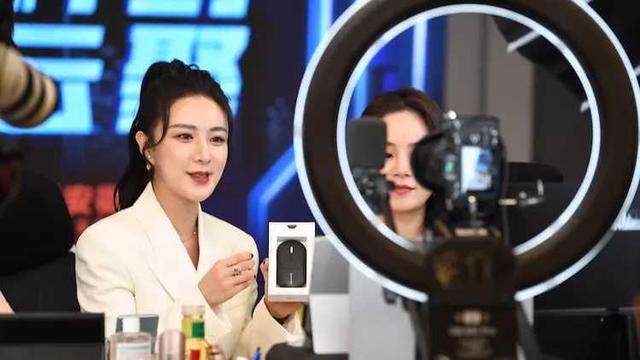 铁山靠:山东网红铁山靠，为什么快速的火了起来
