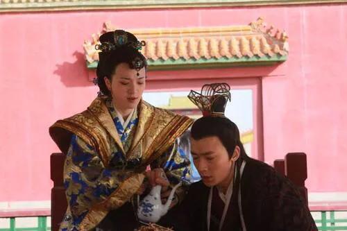 朱翊钧:明神宗朱翊钧是怎么死的？他死后被葬在哪里了？