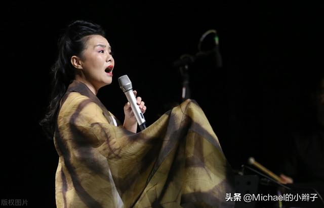 谭晶的后台:龚琳娜到底是个什么水平的歌手她真的能威胁到刘欢吗