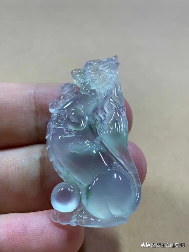 怎么看玉的成色好不好,请专业人士帮忙鉴定，这块玉的成色怎么样？