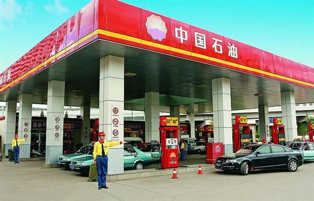 李安逸:为什么在加油站上班，一个月休3天，工资2000元，却有人干？