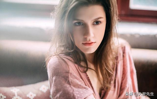 为什么俄罗斯女性年轻的时候那么美,结婚后颜值残的那么厉害？
