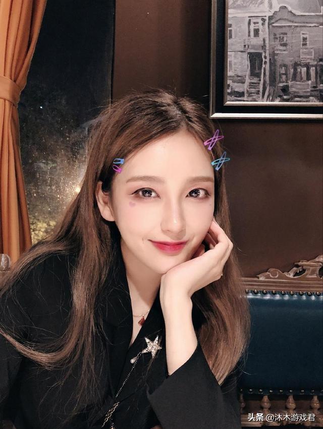 lol美女主播rita直播说出狂言我都怀孕了好讨厌弹幕水友满屏问号对此