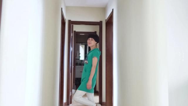 露莎莉斑马纹保暖背心:一衣柜的衣服不喜欢穿，又不舍得扔掉，怎么办？