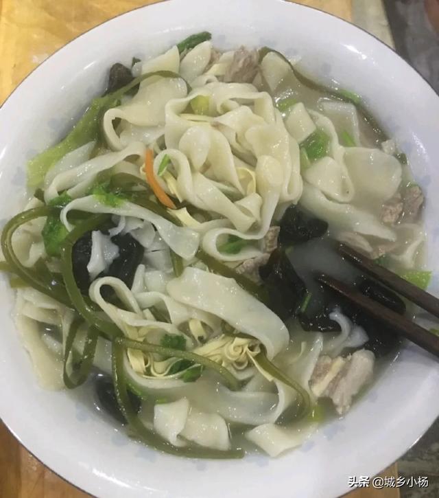 大盆菜烩面：河南人自己觉得哪一种烩面最好吃？